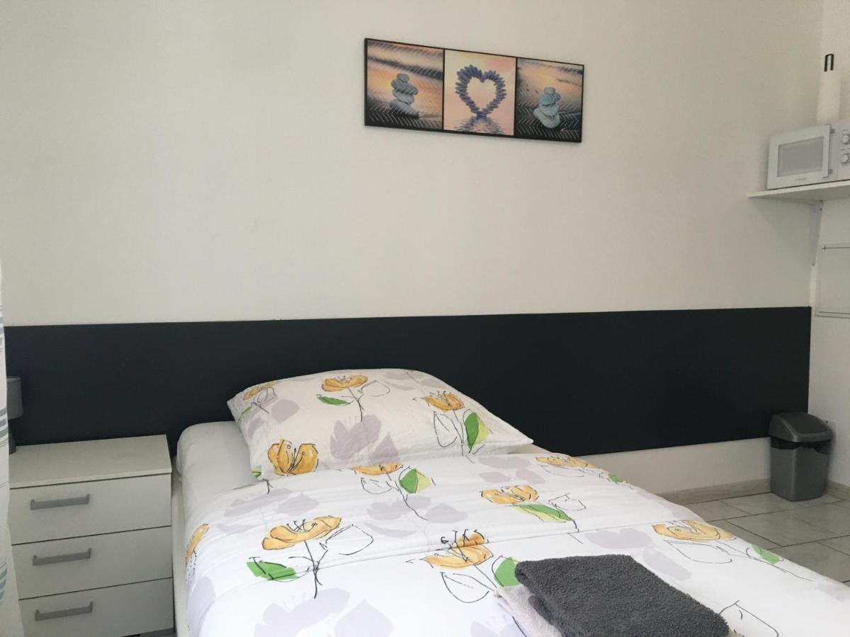 Studios Lora Rm 860 Saint-Louis  Dış mekan fotoğraf